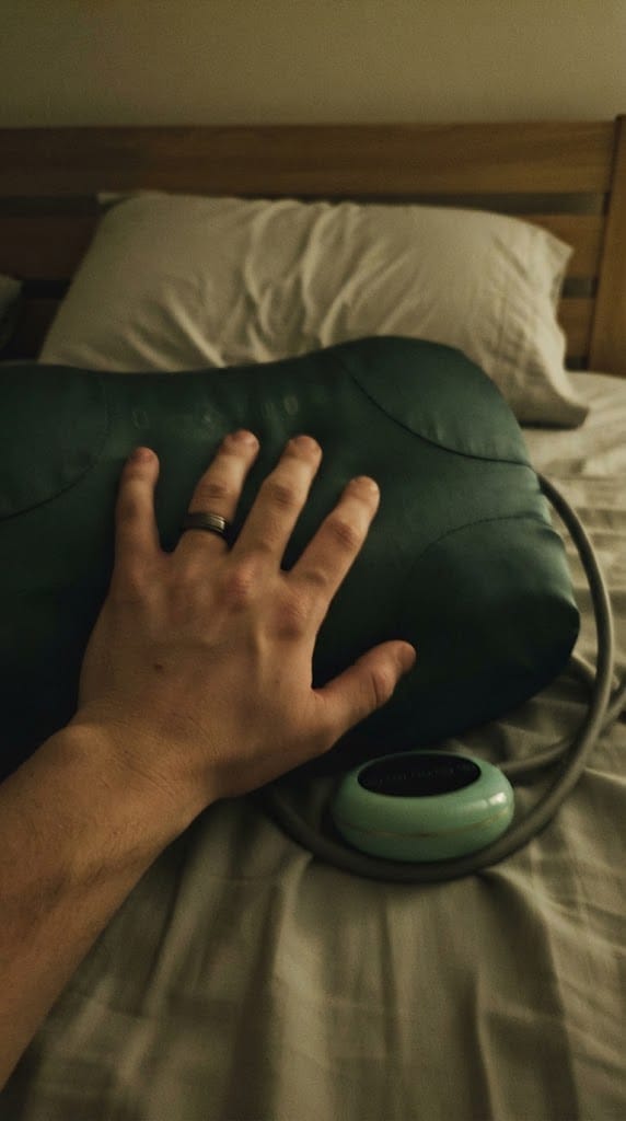 Customer photo review of FYROST Vesper — Smart Anti-Snore Pillow