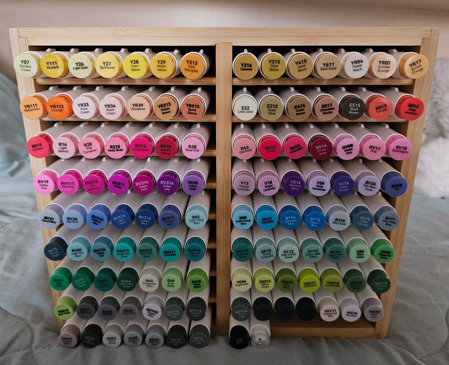 Customer photo review of Ohuhu Bamboo Marker Organizer