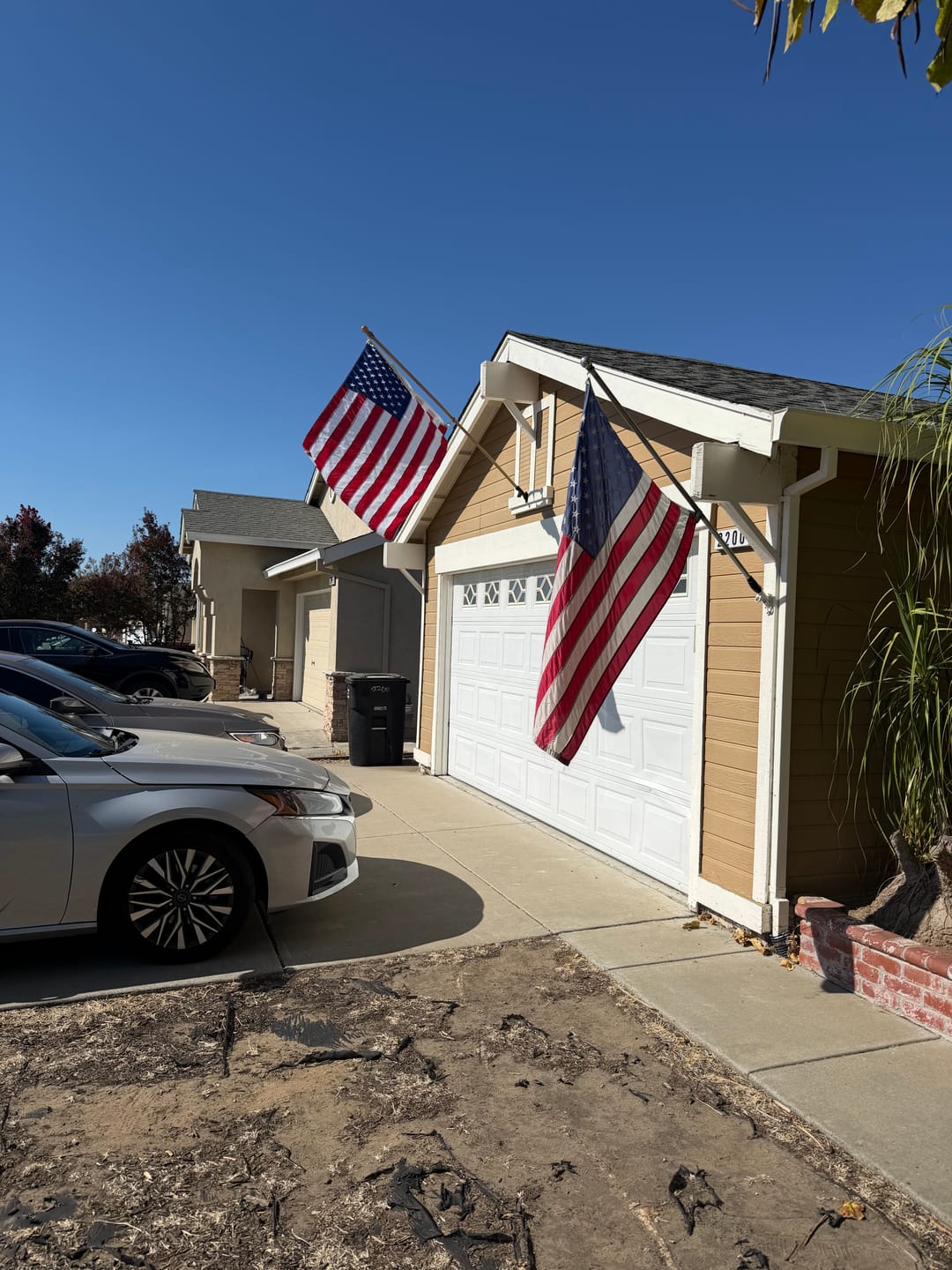 Customer photo review of 3' x 5' American Flag Set