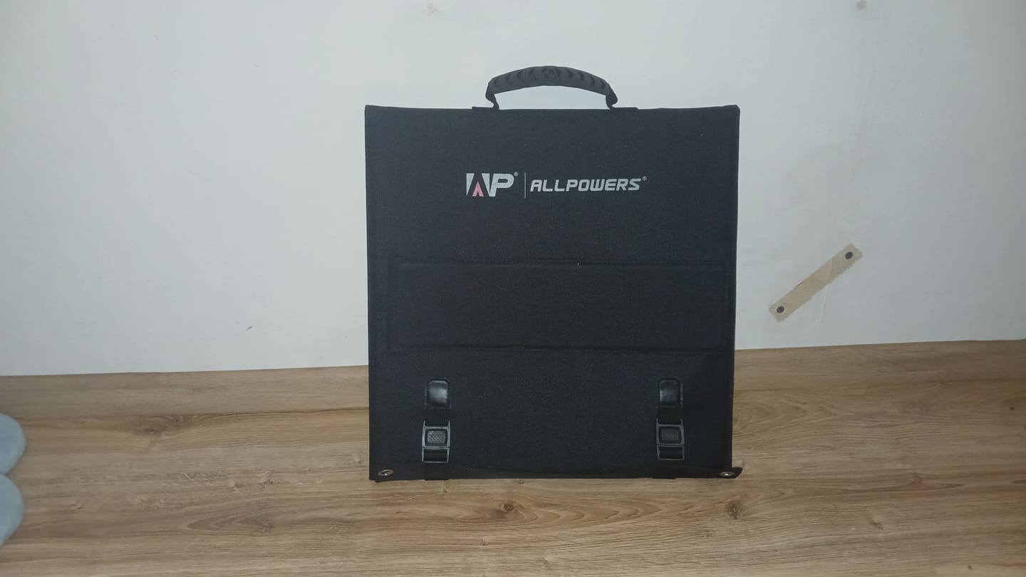 Customer photo review of ALLPOWERS SP034 Portable Solar Panel 120W