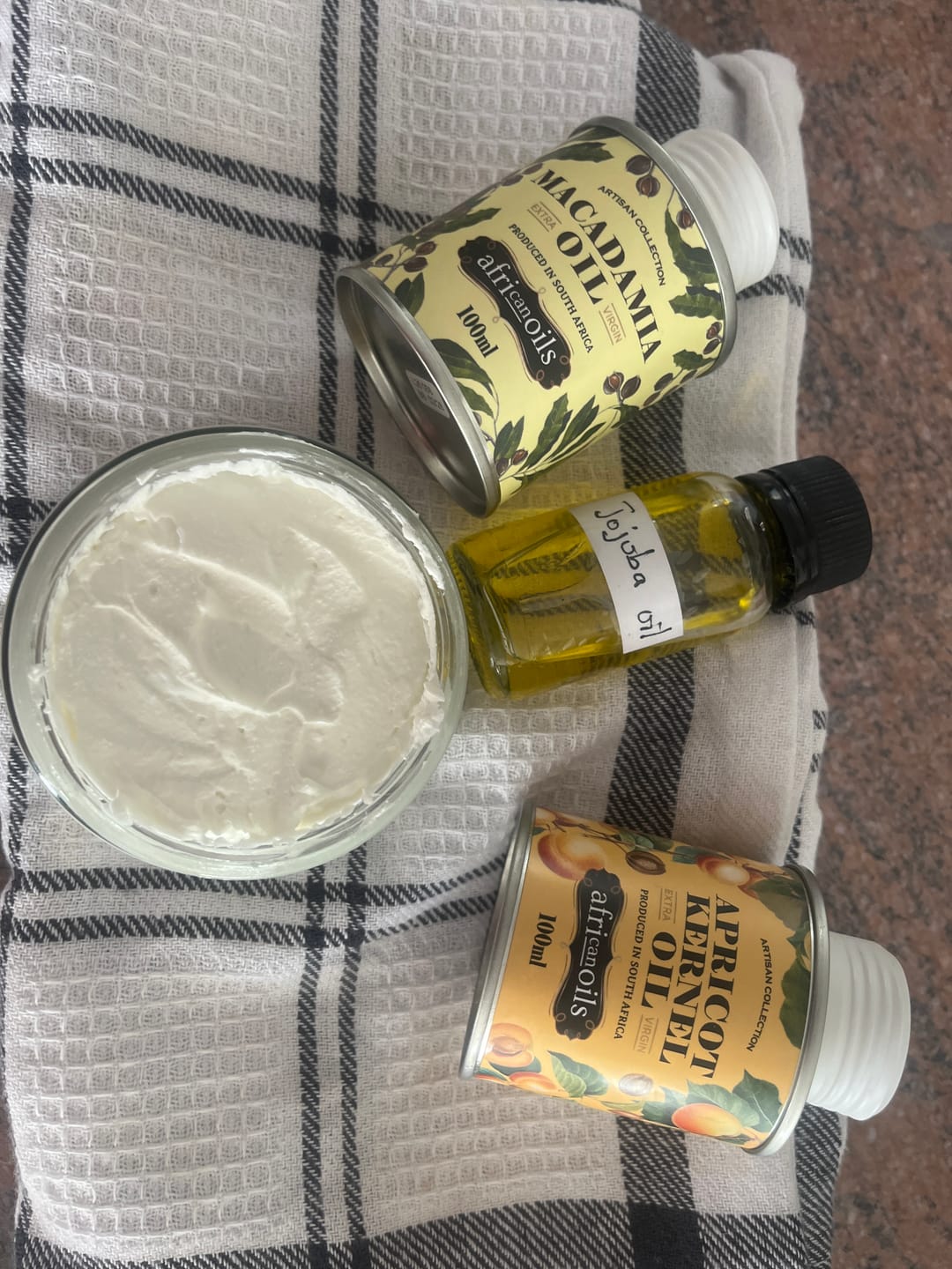 Customer photo review of Extra Virgin Macadamia Oil