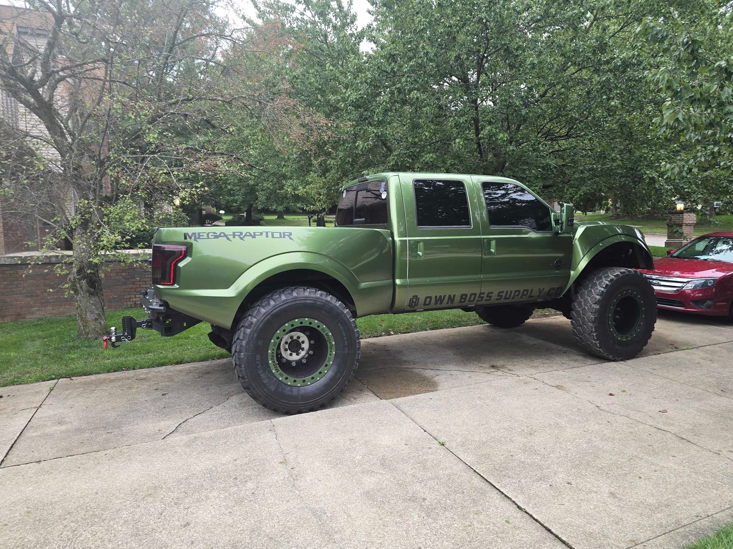 Customer photo review of TYT Adjustable 5-in-1 Tri-Ball Hitch Ball Mount for 2.5" Receiver