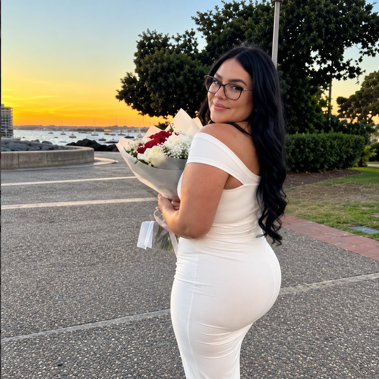 Customer photo review of Curvely™ SuperPower Short Modellante