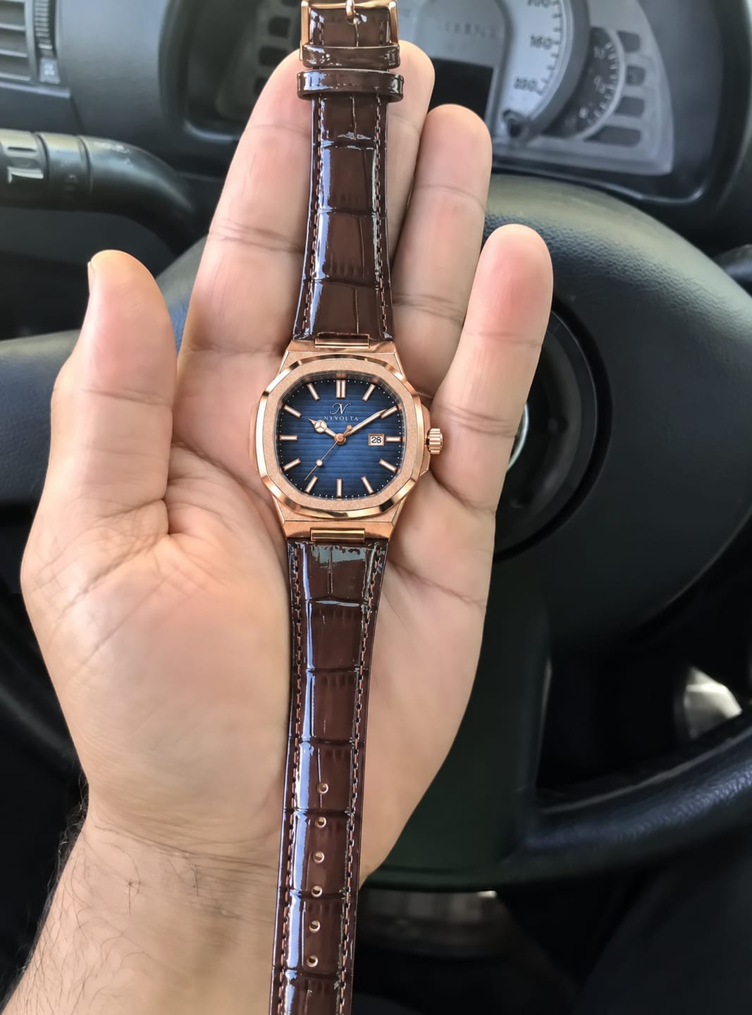 Customer photo review of Nyvolta® Laurent