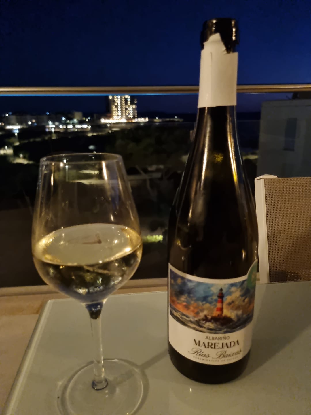 Customer photo review of Vino Blanco Marejada Albariño