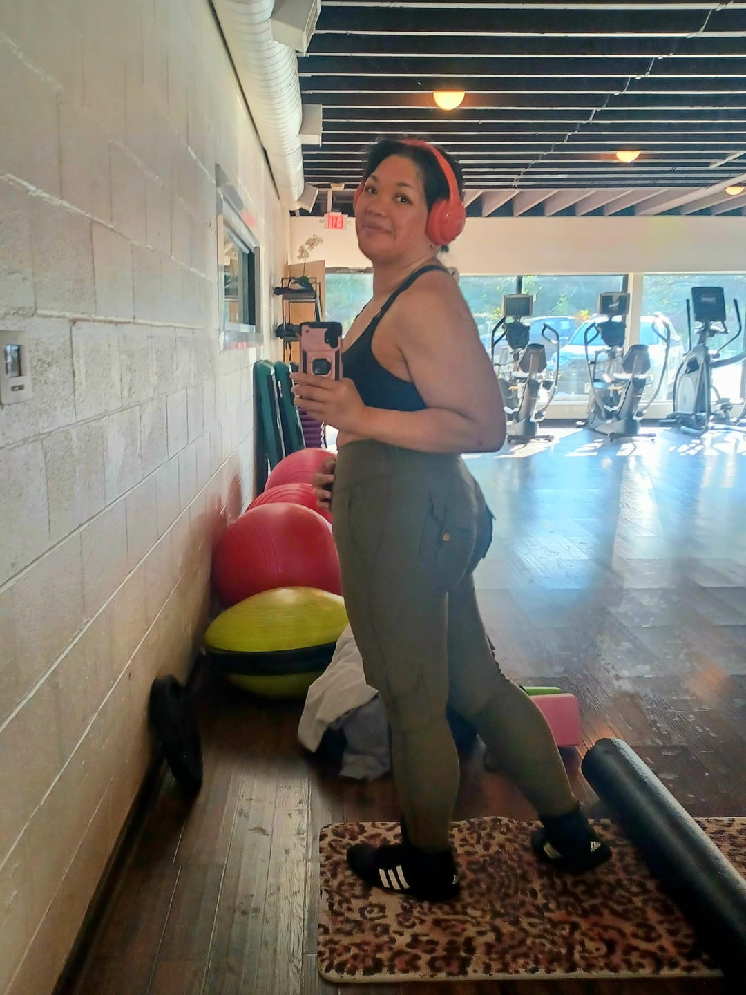 Customer photo review of Curve Cargo EVO Leggings