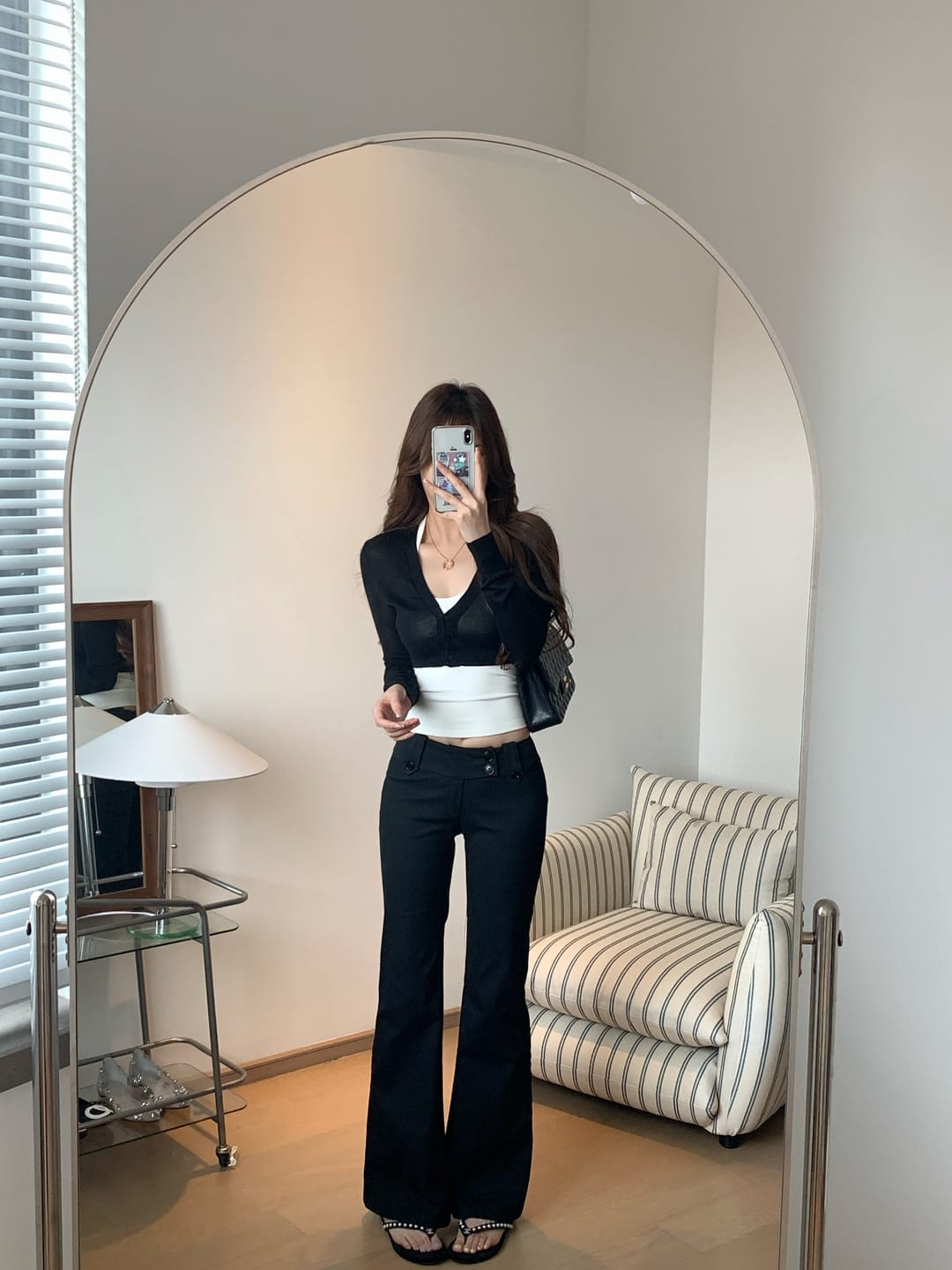 Customer photo review of IAMXIAA Low-Rise Button Detail Flared Pants