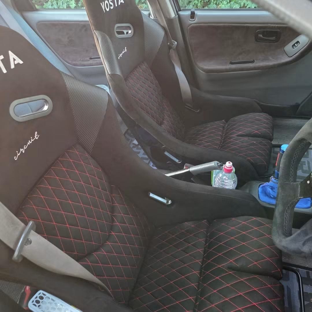 Customer photo review of VOSTA Circuit Alcantara Bucket Seat