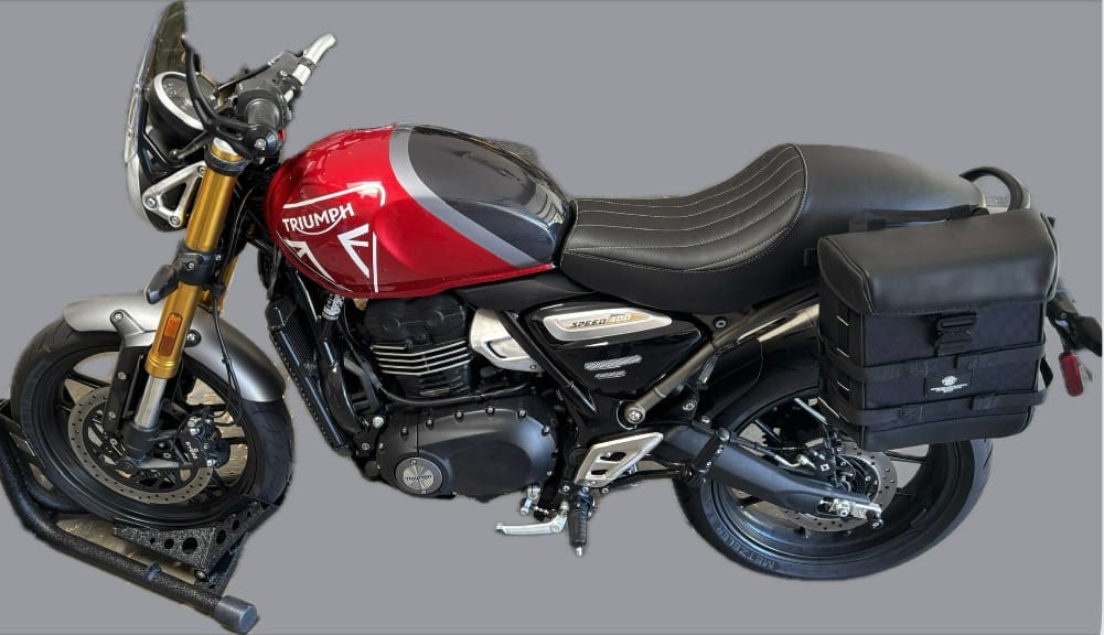 Customer photo review of 15L - Incognito Quick Mount Medium Triumph Speed 400 Solo Saddlebag (Left Only)
