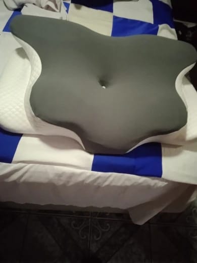 Customer photo review of ORVANE Butterfly Nackenstützkissen™