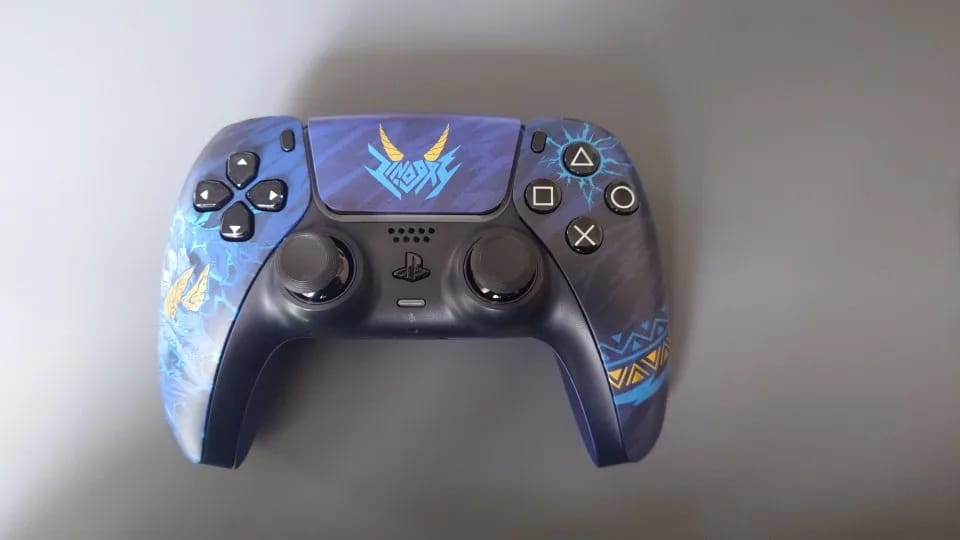 Customer photo review of PS5 Controller Faceplate Shell – Gold Foil Stamping Cover with Touchpad for DualSense (BDM-010 to 050)