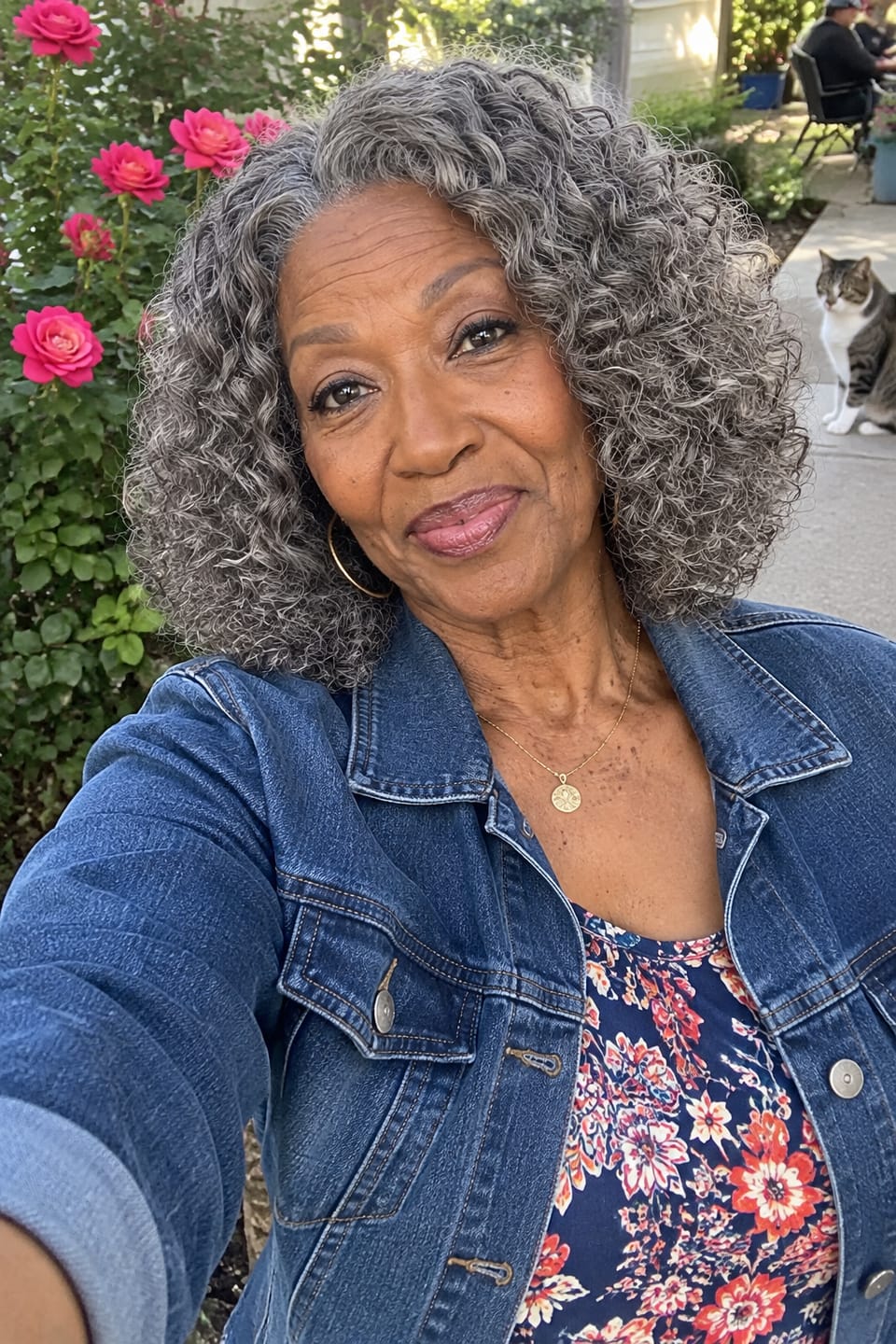 Customer photo review of Luvwin 5x5 Lace Salt and Pepper Loose Water Wave Human Hair Gray Wig For Seniors