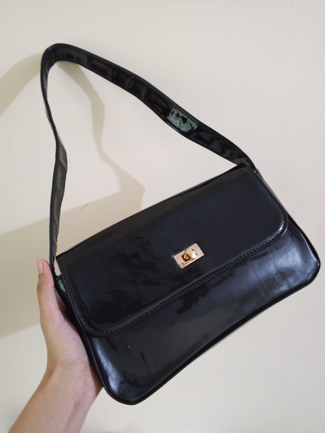 Customer photo review of Villora Luxe Boston Bag