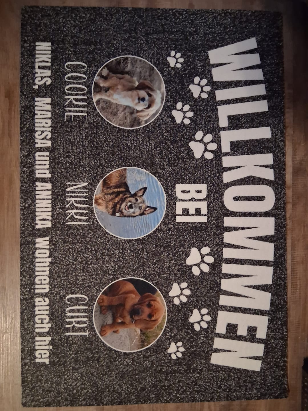 Customer photo review of Willkommen bei den Haustieren - Personalisierbare Fußmatte