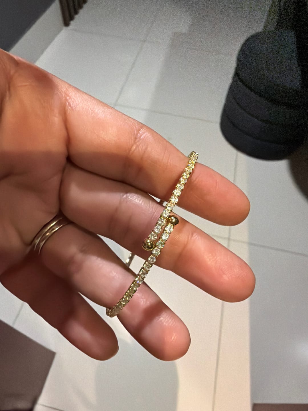 Customer photo review of Brazalete Flexible Con Zirconias