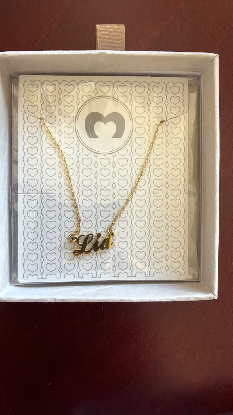 Customer photo review of Collar Nombre - Personalizado