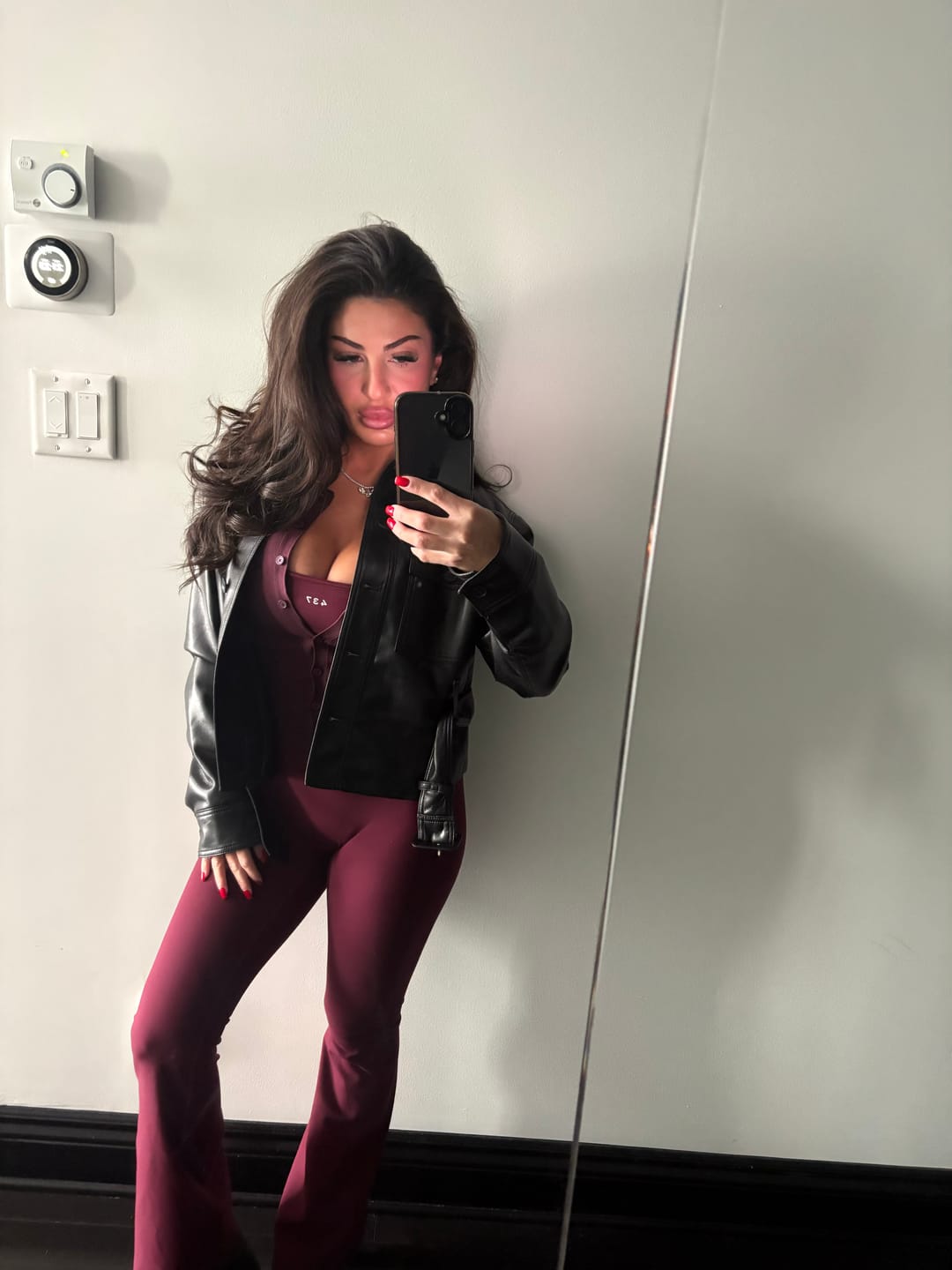 Customer photo review of The Leisure Pant Black Cherry