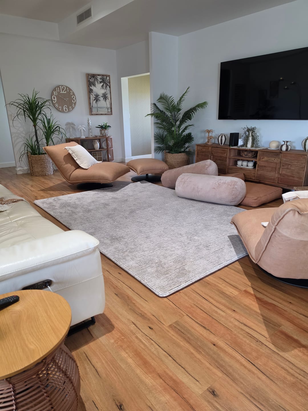 Customer photo review of The Big Soft Pillow