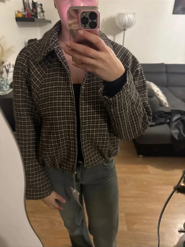 Customer photo review of Mia Houndstooth Zip Jacket Suit