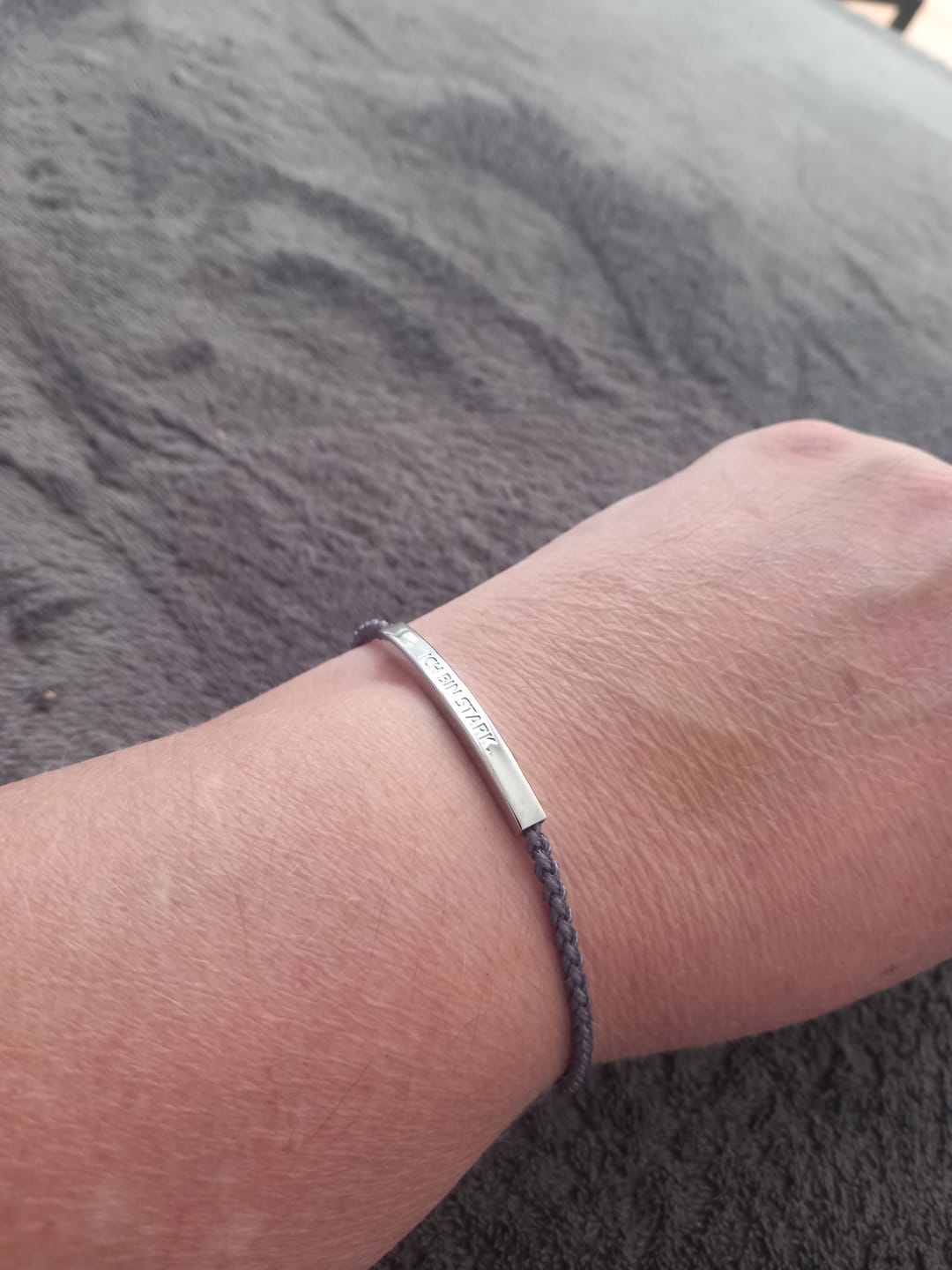 Customer photo review of Armband "Ich bin stark."