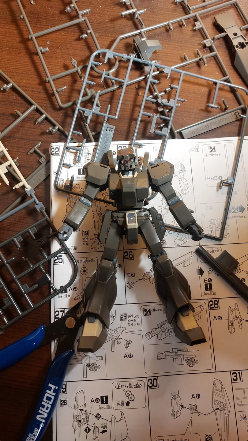 Customer photo review of HGUC 1/144 JEGAN ECHOES TYPE - Model Kit Articulado - Bandai