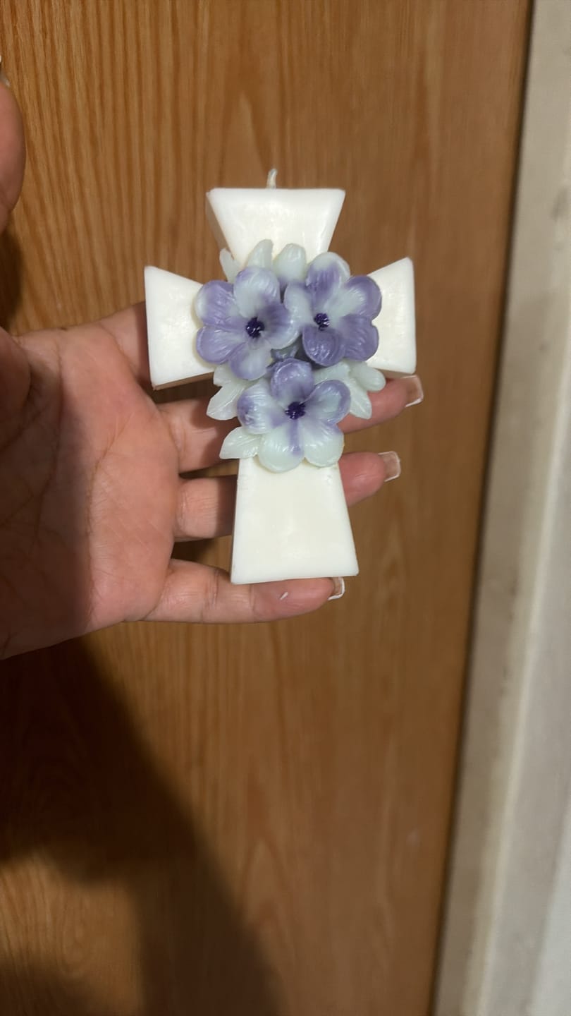 Customer photo review of ✨ Cera Premium Lista para MOLDE – Ideal para Velas de molde ,Waxmelts y figuras decorativas