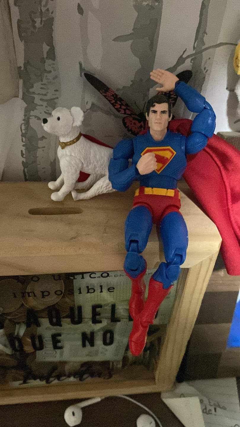 Customer photo review of Superman - DC - Champion Class 01 - Model Kit Articulado - BLOKEES