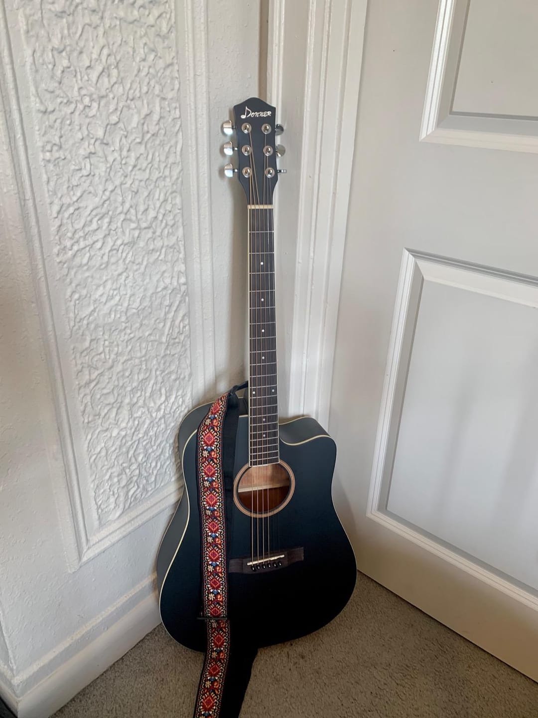 Customer photo review of Donner DAG-1CB Débutant Guitare Acoustique