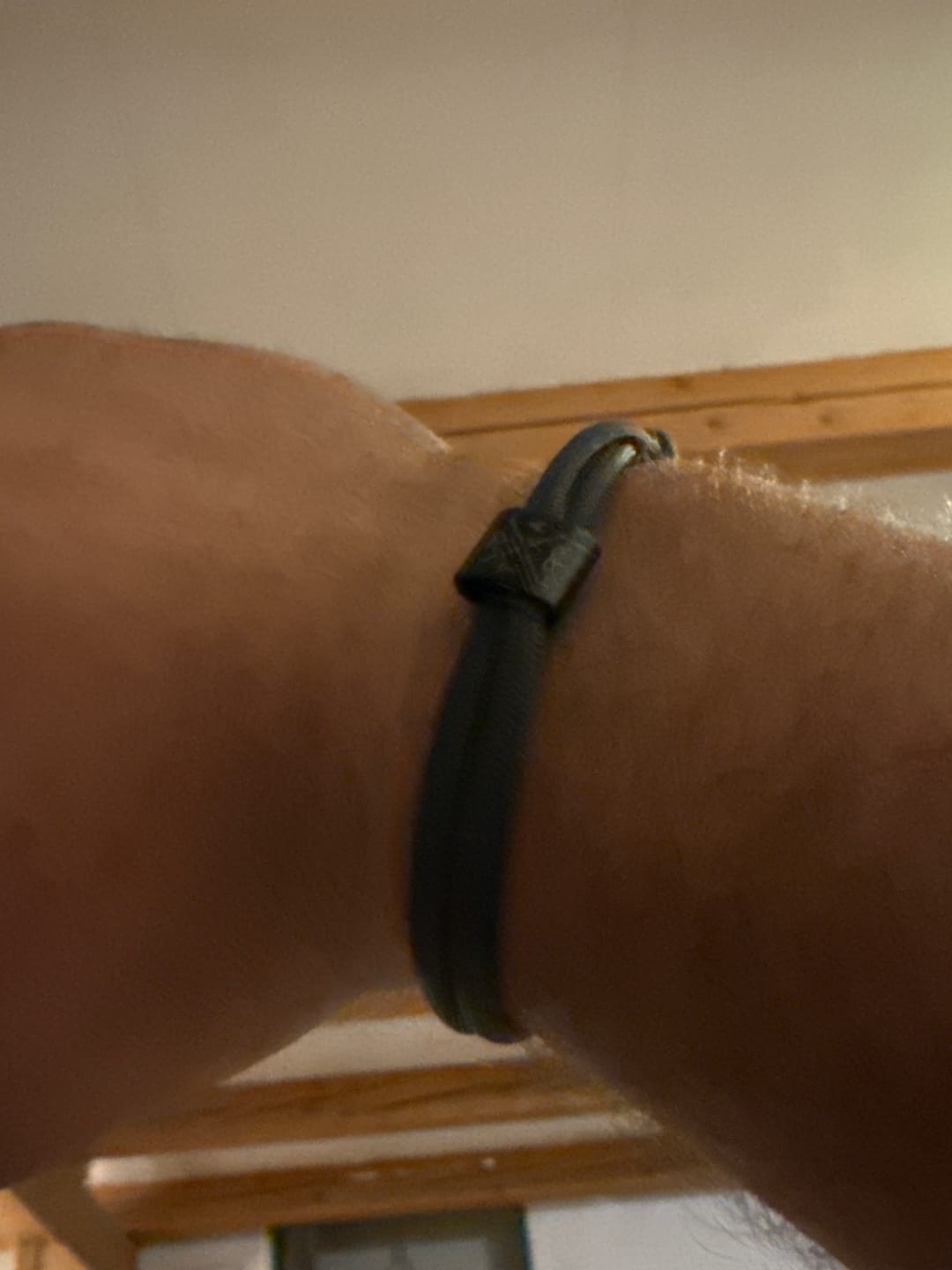 Customer photo review of Gravur Armband HUA MUA INITIALEN
