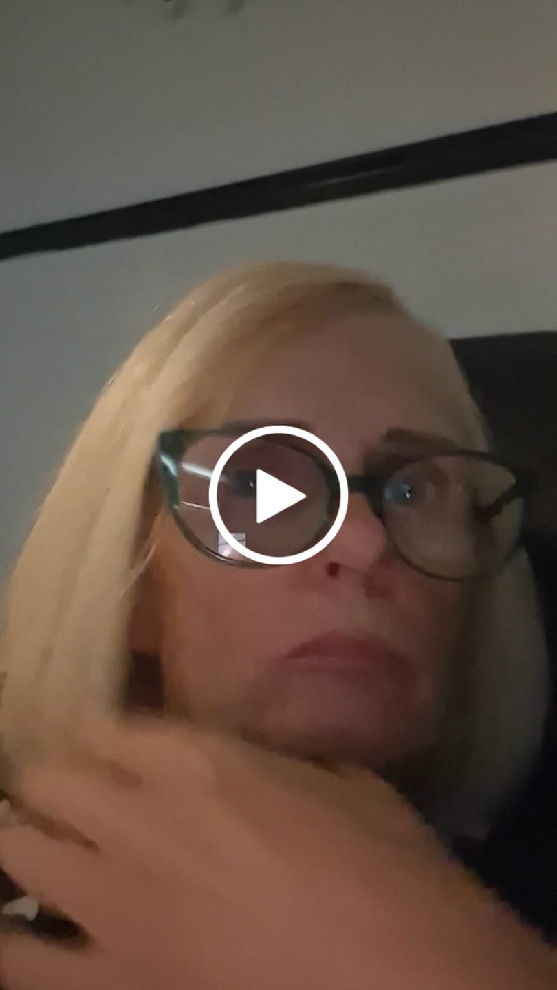 Customer video review of At-home keratin treatment