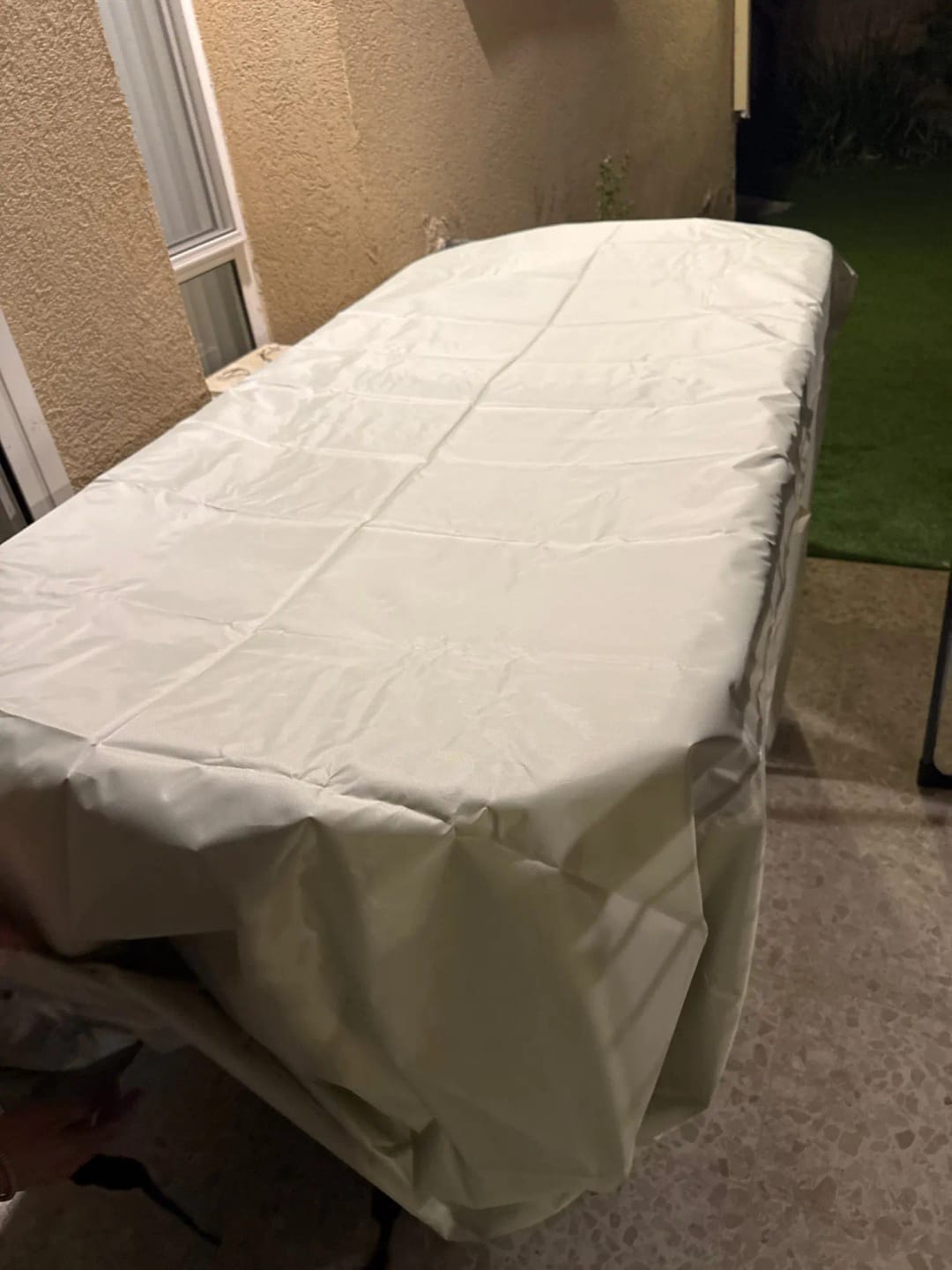 Customer photo review of Capa para Móveis de Jardim Oxford 420D Bege Impermeável
