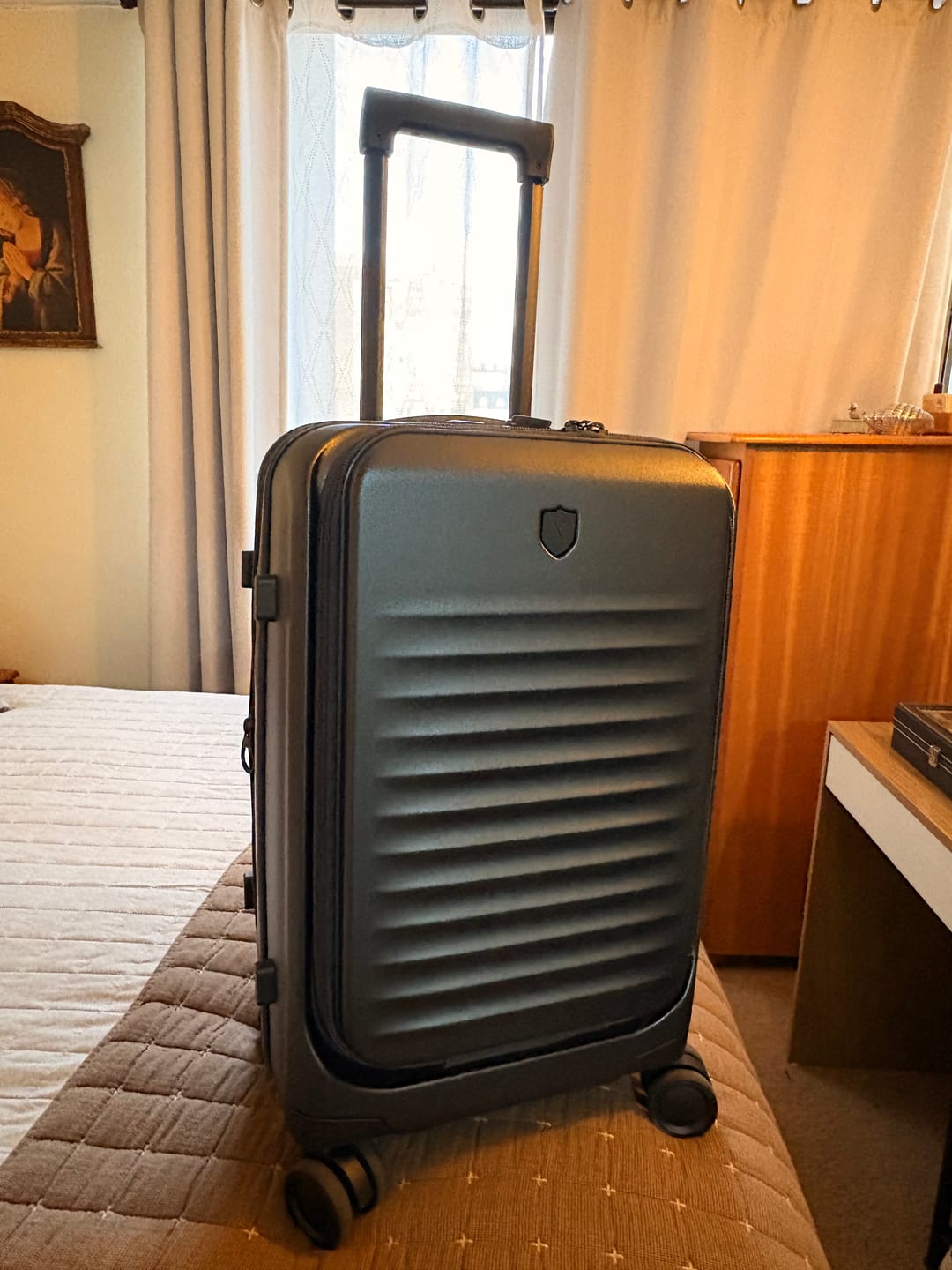 Customer photo review of Maleta Venture Carry On