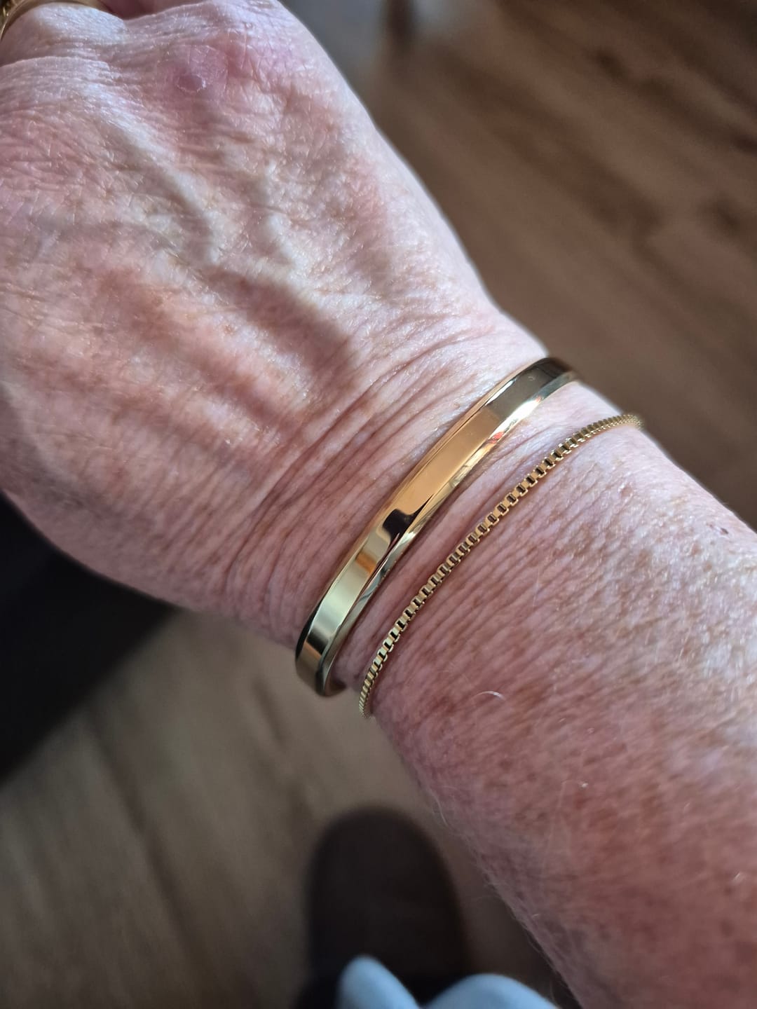 Customer photo review of Classic Unisize Cuff
