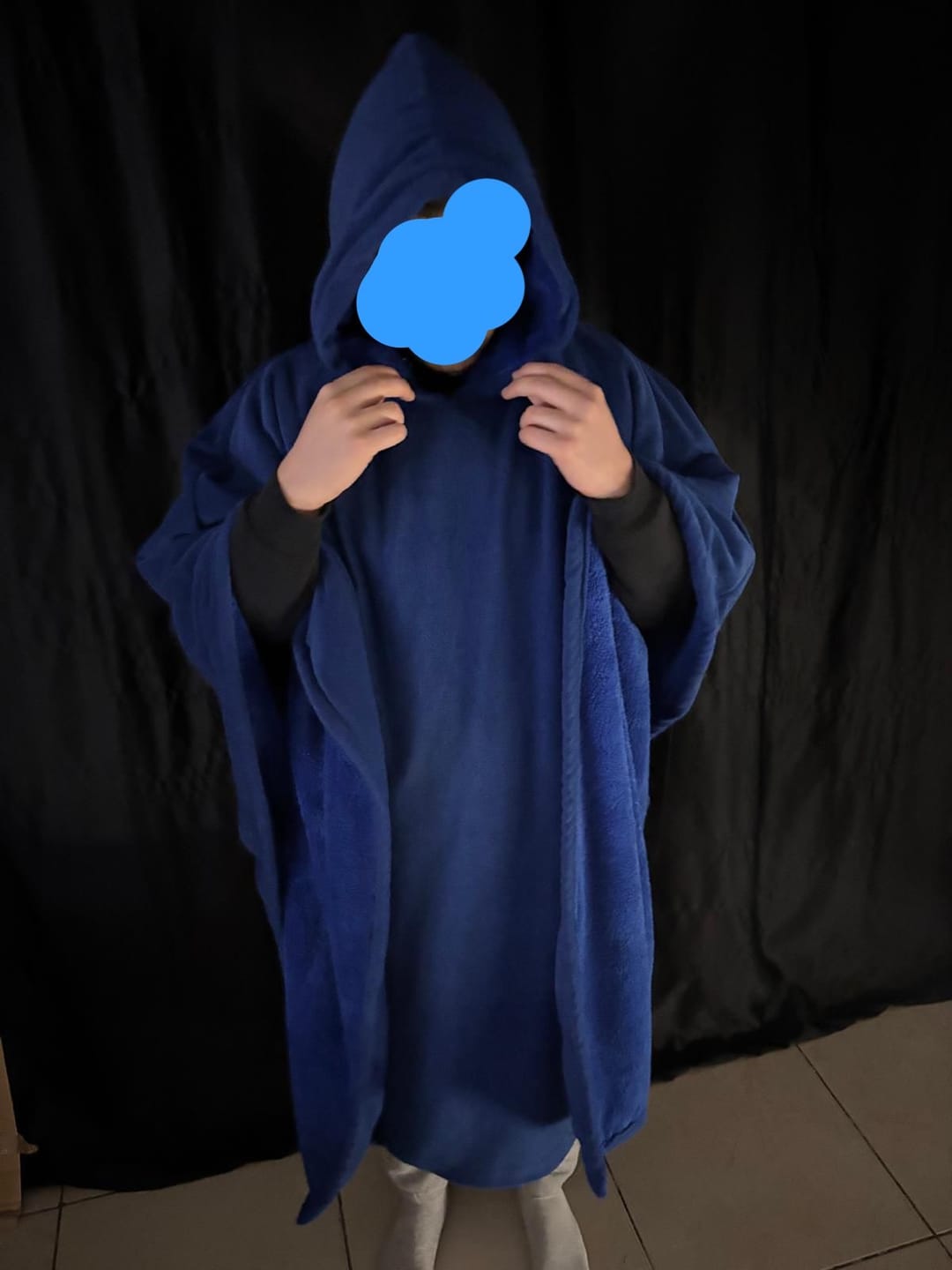 Customer photo review of Kapüşonlu Battaniye Hoodie (Unisex,Ultra Yumuşak)