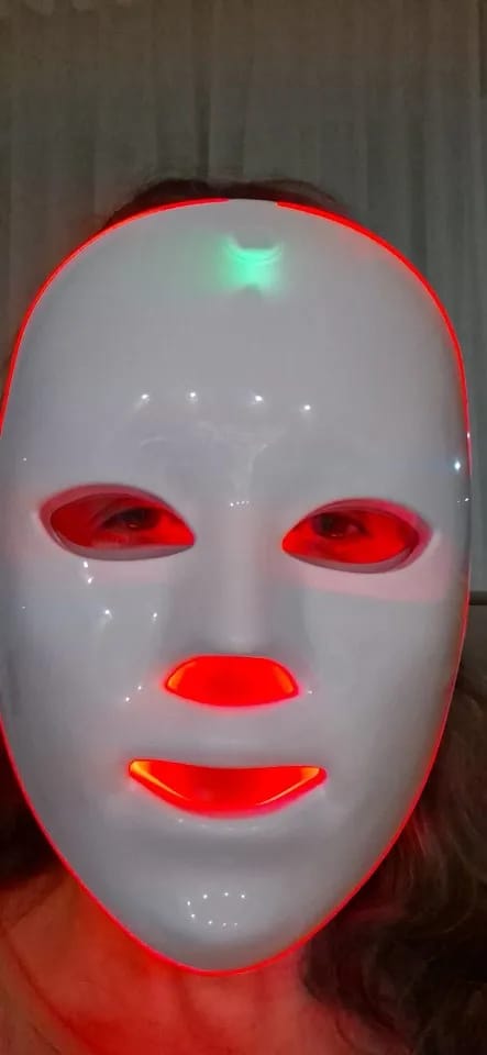 Customer photo review of Mascarilla LED de terapia + 5 ud Mascarillas de Regalo