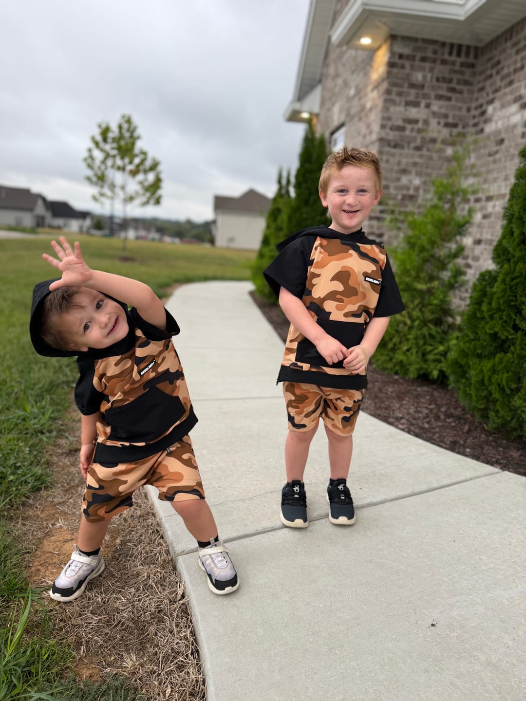 Customer photo review of Relaxed Fit Shorts in Ranger