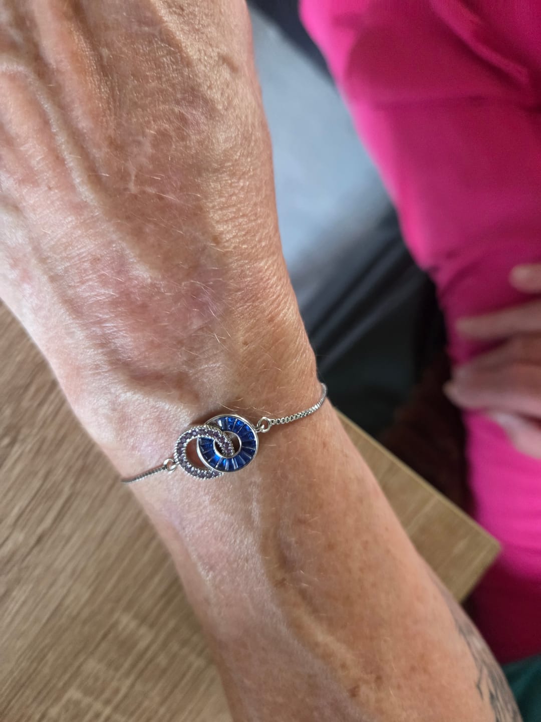 Customer photo review of Bracelet Personnalisé Duo Pierres