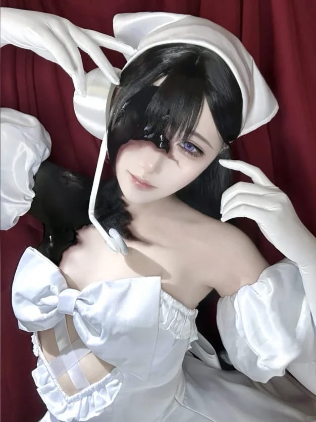 Customer photo review of Sua Zombie Stage Cosplay Costume & Wig – Alien Stage White Dress Full Set