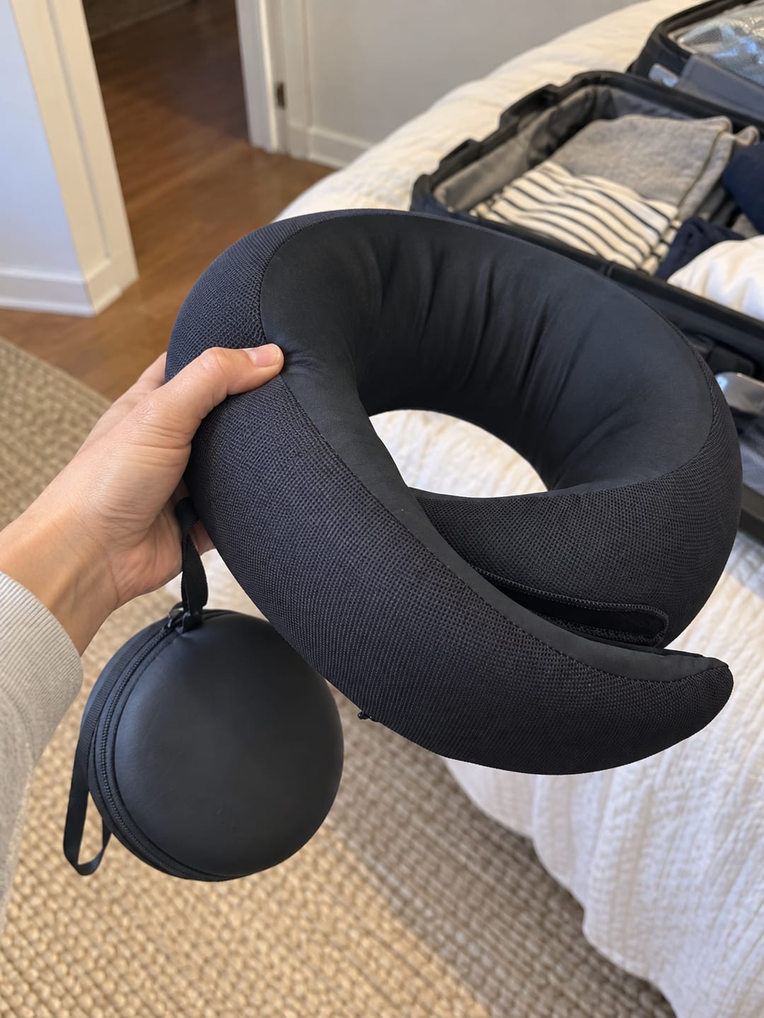 Customer photo review of Almohada de Viaje NUVY 360°