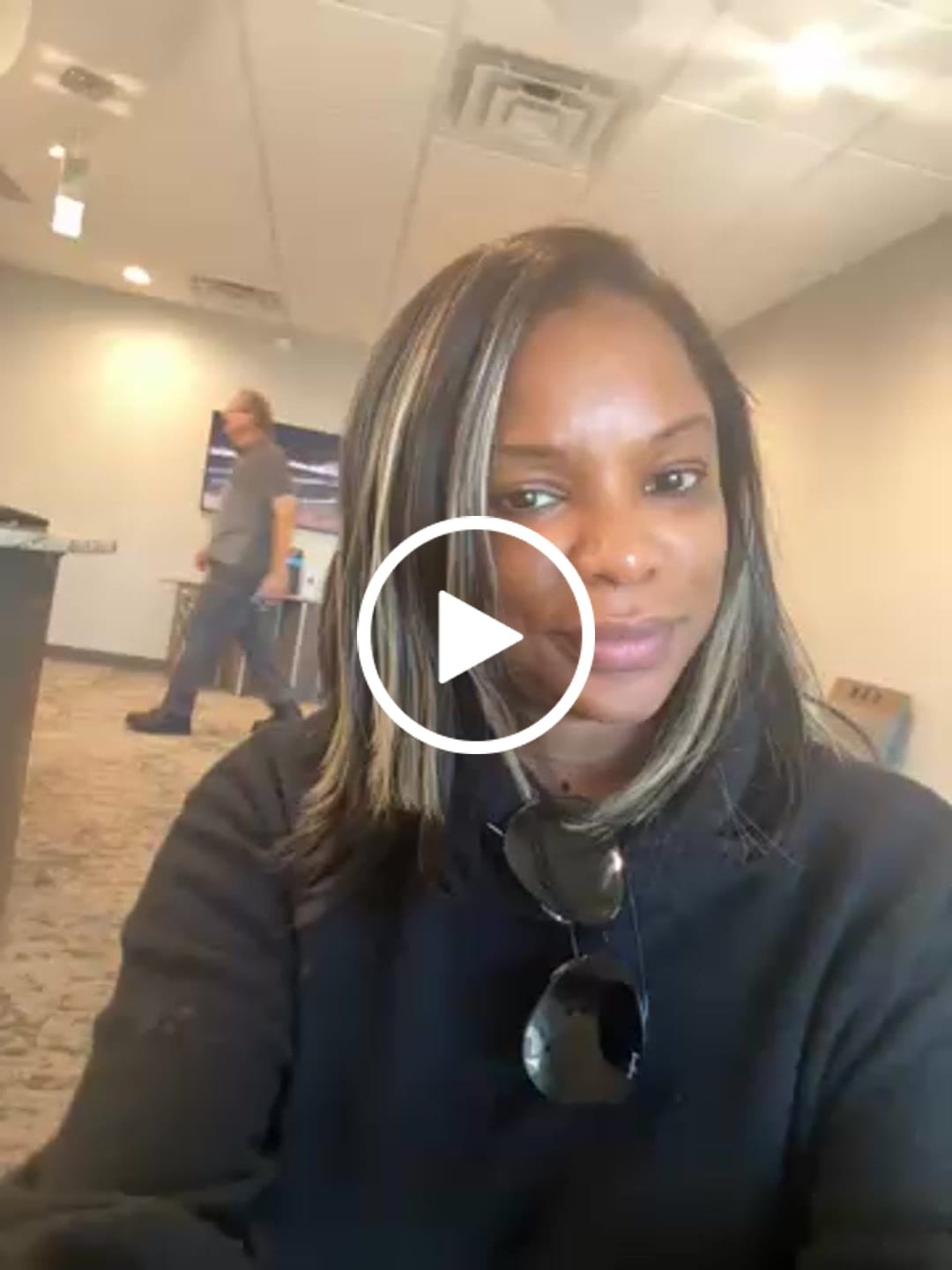 Customer video review of Dulce Noire - Straight (Ready-To-Ship)