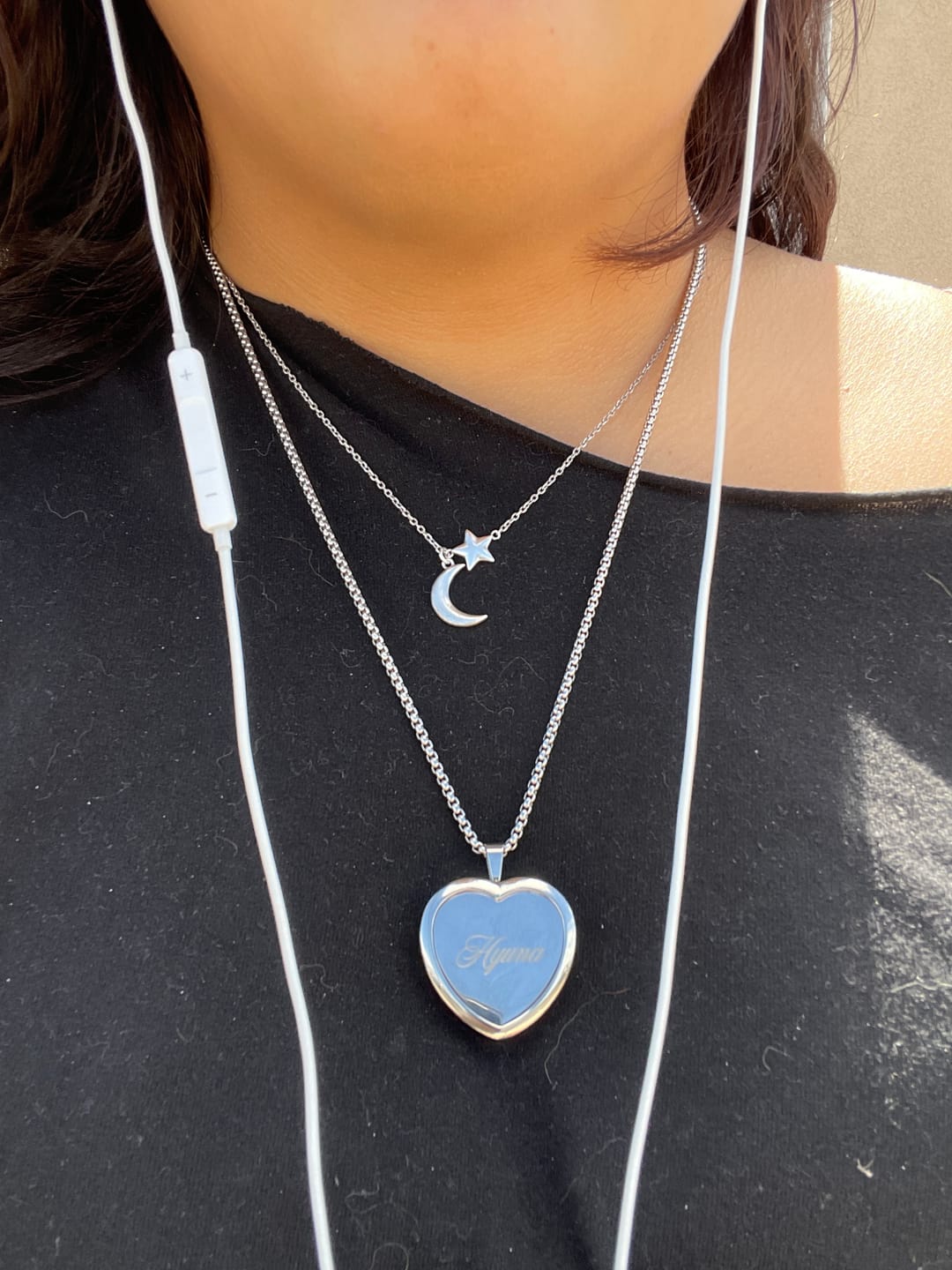 Customer photo review of Alien Stage Karmic Angel - Heart Photo Frame Pendant