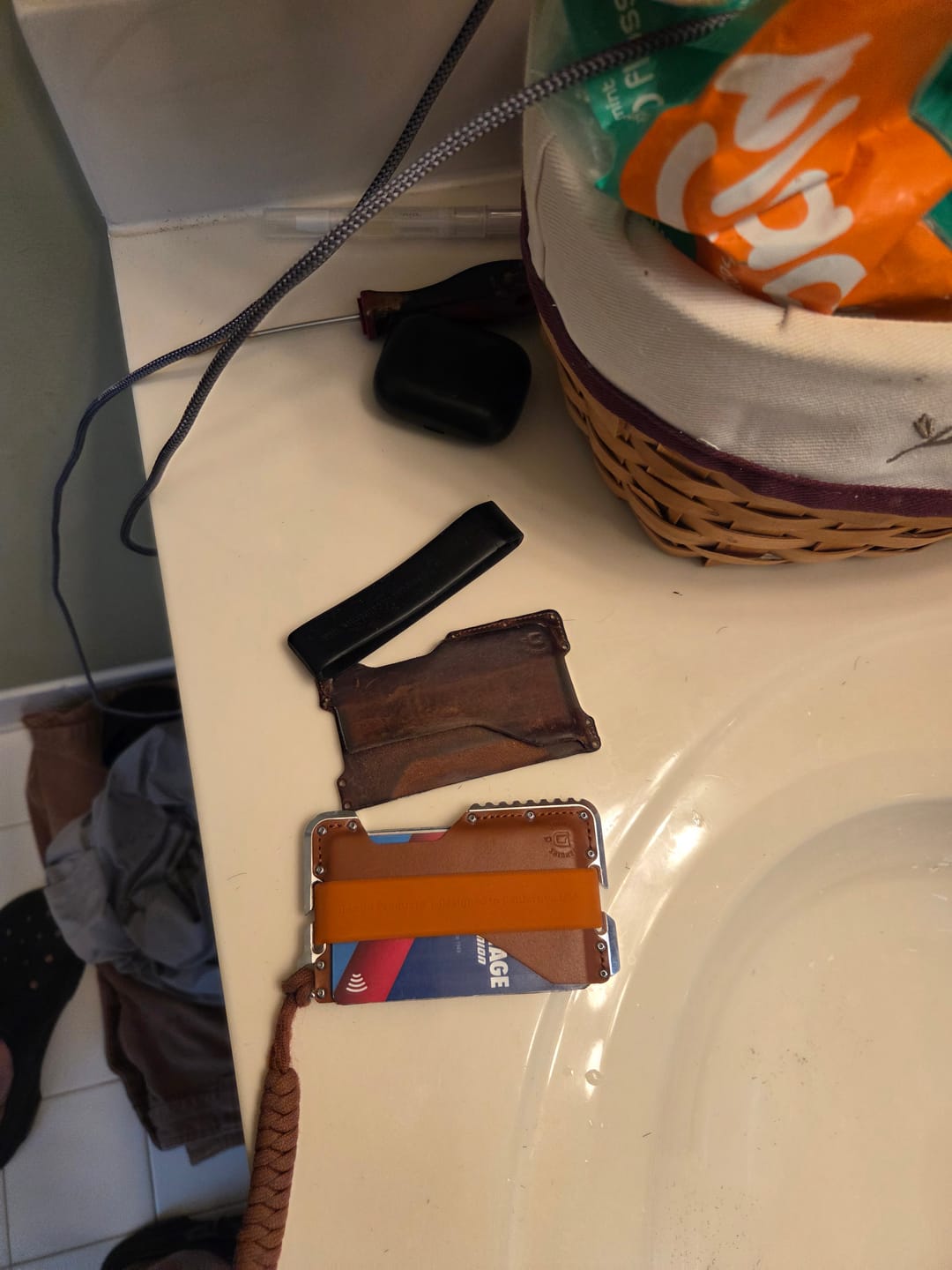 Customer photo review of Horizontal Wallet Bands (D/T-Series wallets)