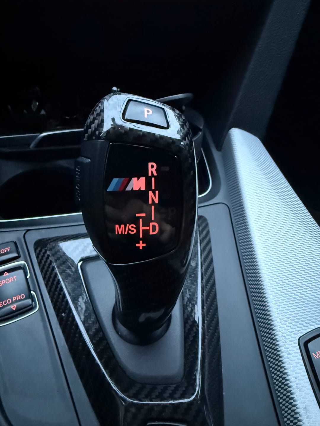 Customer photo review of BMW Fxx Karbon Girvelger
