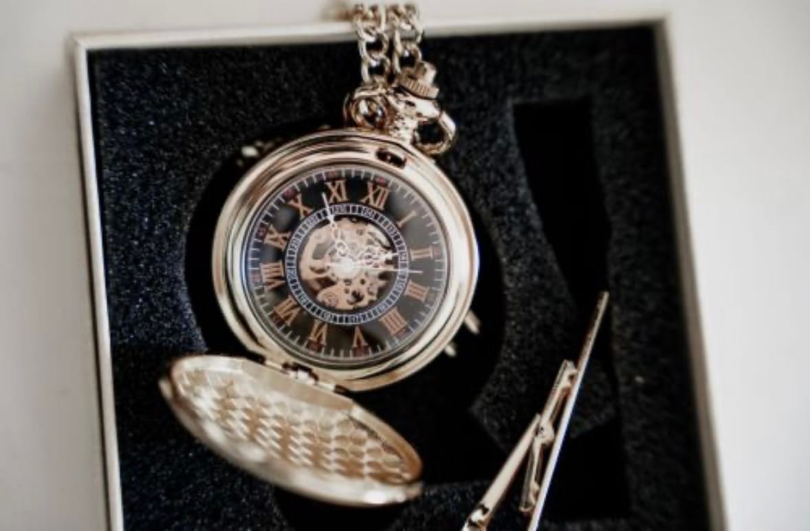 Customer photo review of Golden Watch