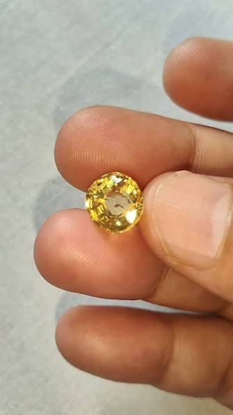 Customer photo review of Natural Yellow Sapphire (Pukhraj) – Bangkok, Certified & Genuine
