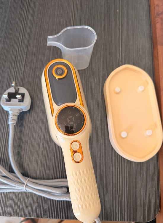 Customer photo review of Portable Steam Iron - Dual Use - 1300W