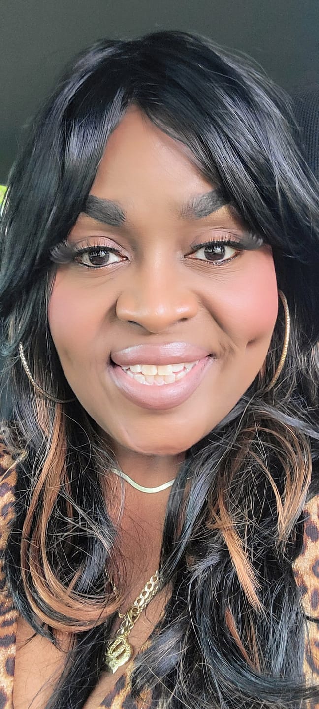 Customer photo review of Bobbi Boss Boss Wig - M1072 CIRA