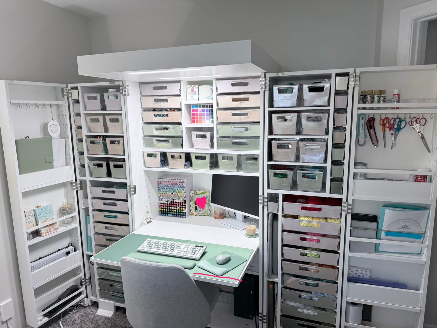 Customer photo review of DreamBox Crown Light