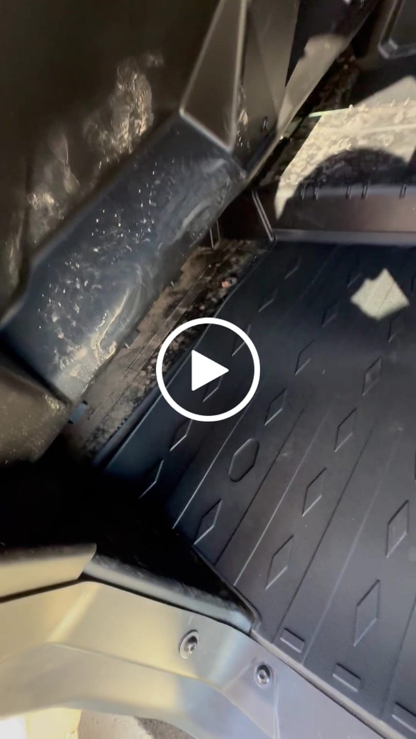 Customer video review of 4PCS Floor Mats for Can-Am Defender MAX 2020–2025 All-Weather Rubber