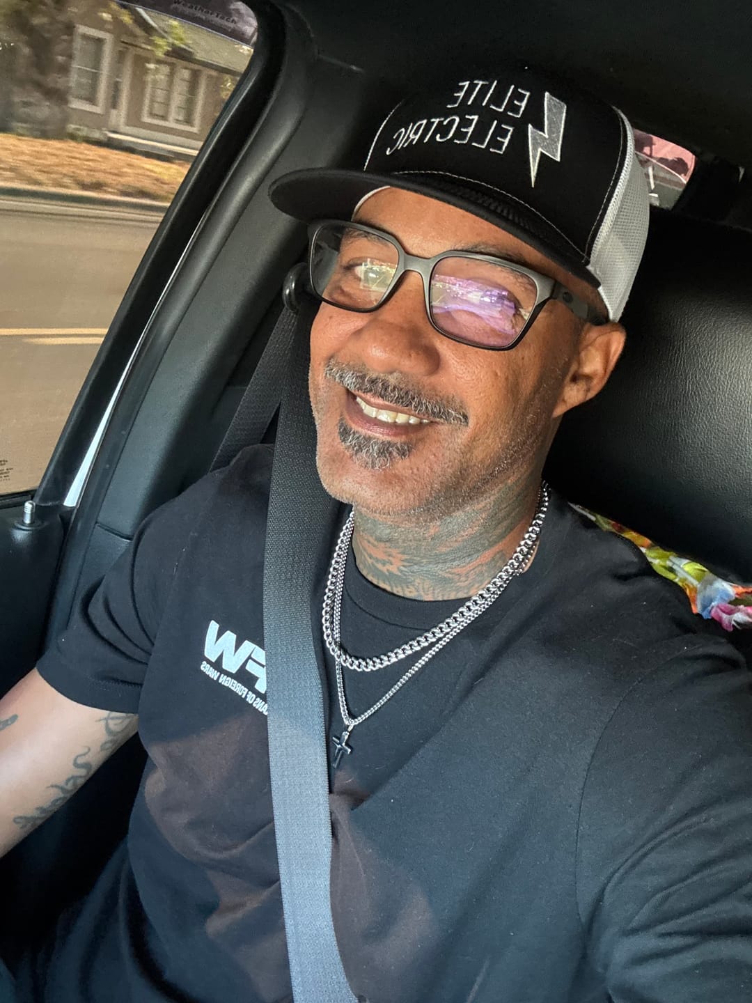 Customer photo review of "Unbreakable" Cuban (Silver) 8mm